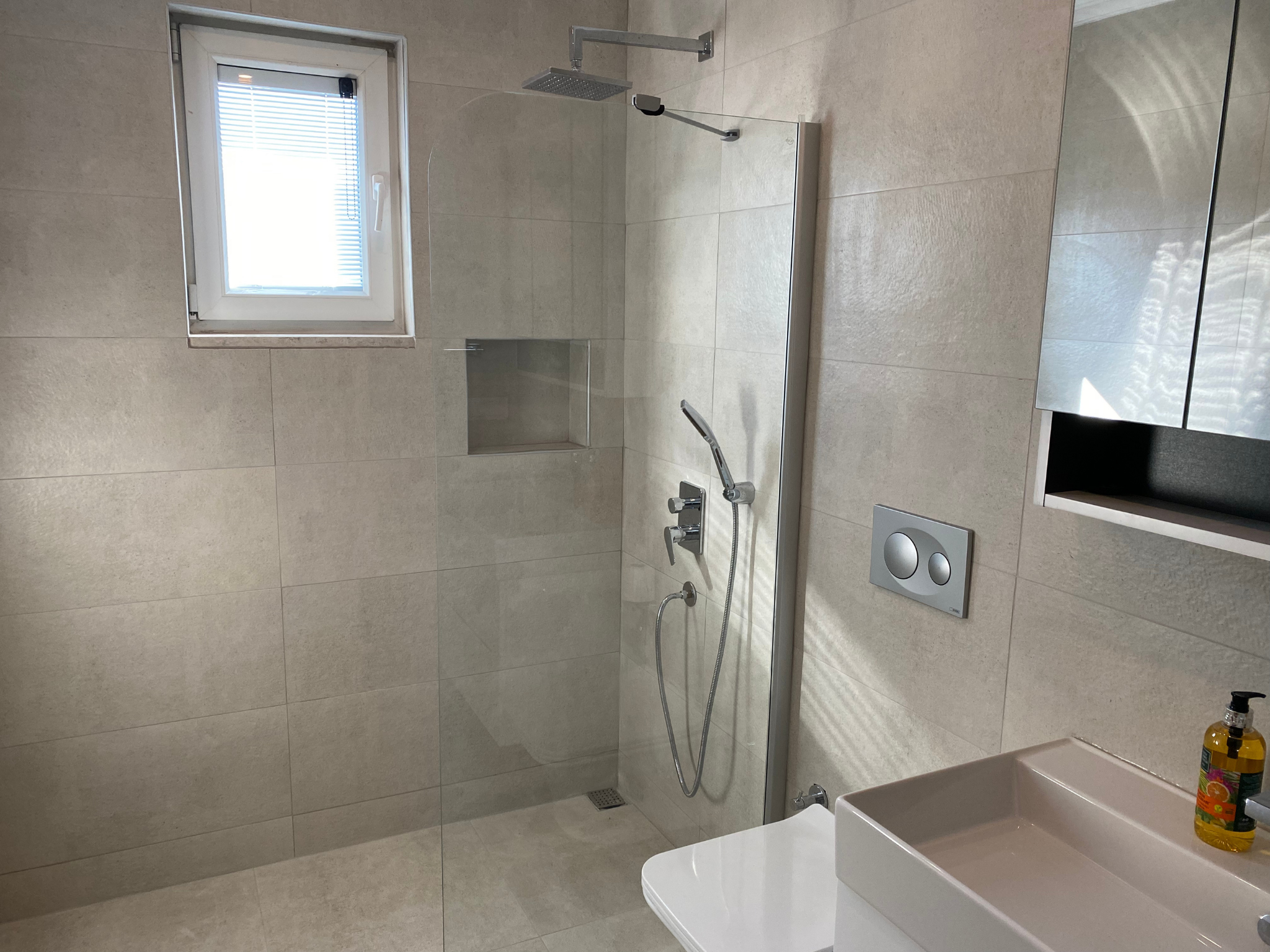 Ensuite Shower Rooms